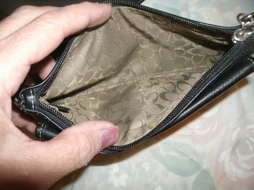 Coach ladies 3 pc. leather small wristlet lot - Picture 9 of 11