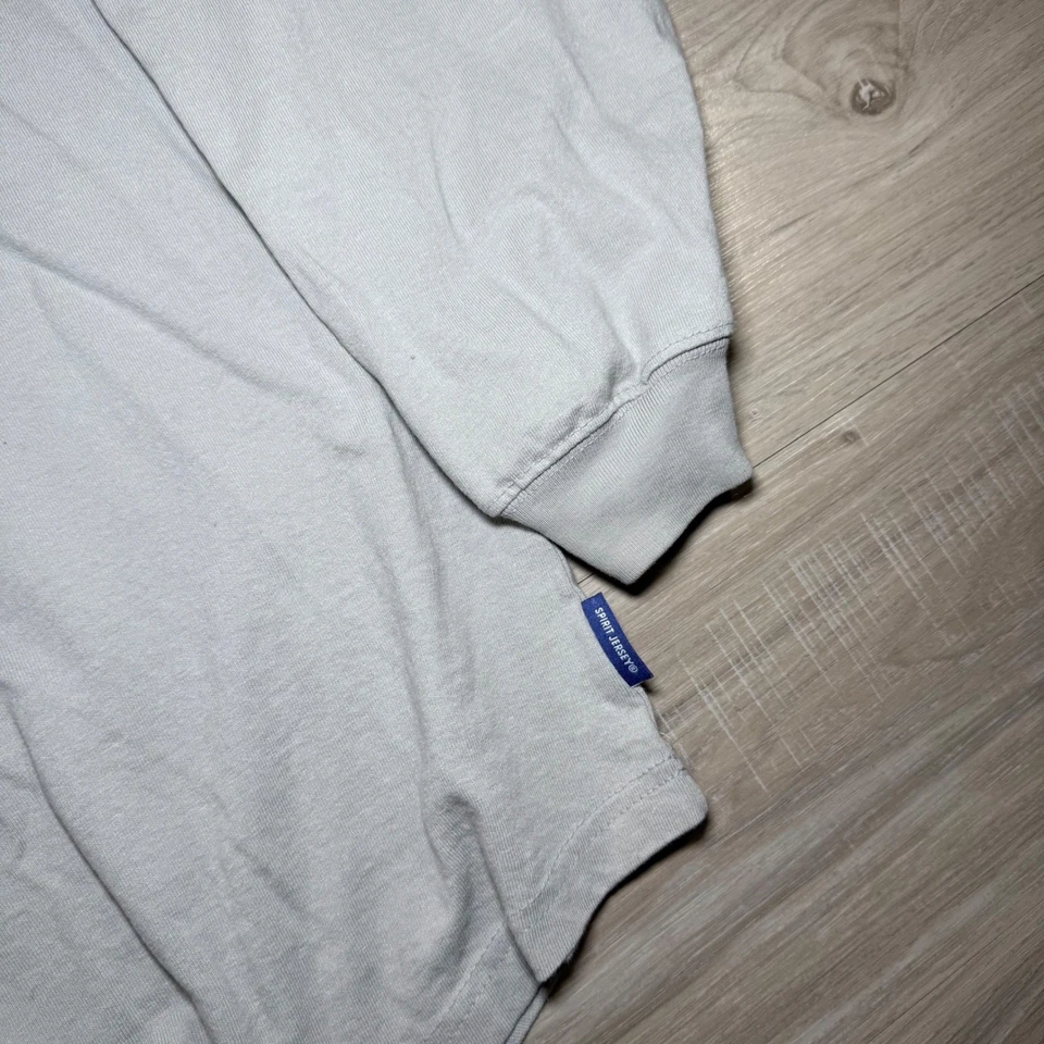 Camiseta deportiva Star Wars The Mandalorian Disney Spirit 2XL gris cromada deletreada Foto 3 de 4