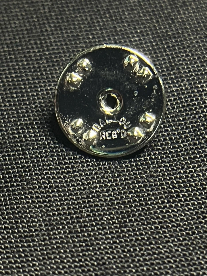 Rare 1980’s Chuck E Cheese Showbiz Mitzi Mozzarella Cheerleader Pewter Pin - Image 4 of 4