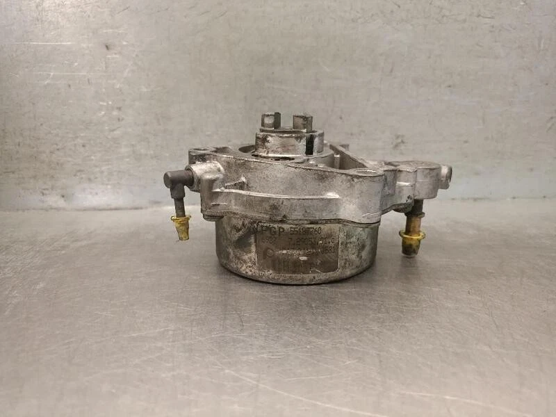 55187760 pompe à vide pour OPEL VECTRA C STATION WAGON (Z02) 1.9 2003 5595664 - Photo 3/4
