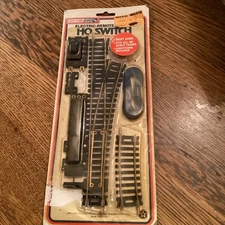 Life-Like #8605 HO Electric-Remote Control Switch Track Sealed NOS