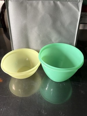 Vintage 2 Tupperware Jadeite Green Crisp It Lettuce Keeper & Yellow Wonderliner