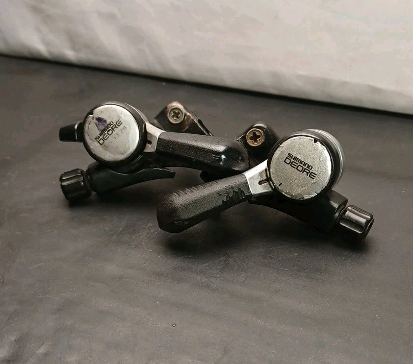 Shimano Deore Shifters SL-MT62 Light Action Shift Levers 7s SIS