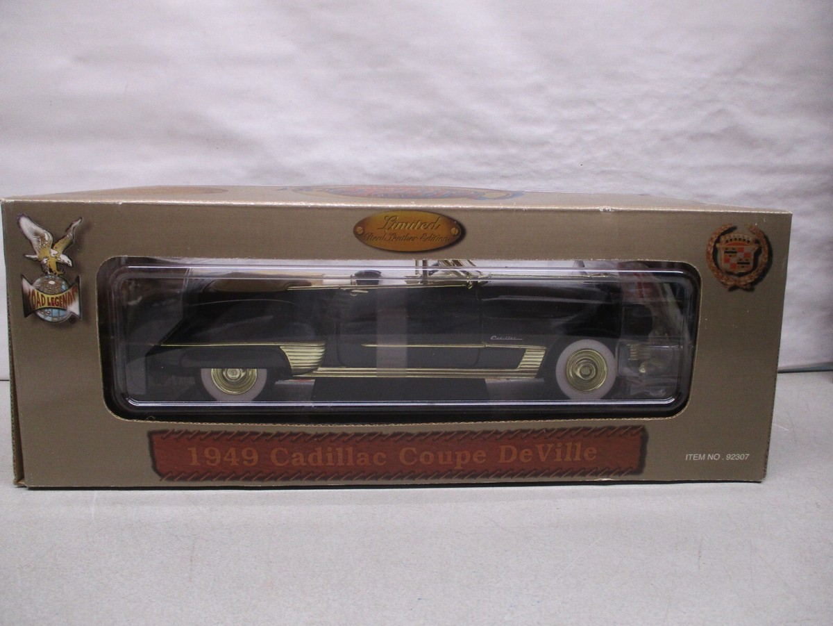 ミニカー Cadillac 1949 Coupe de Ville 1:18 1949 Cadillac Coupe DeVille 1:18-Scale Diecast Car Featuring