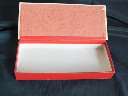 Mollo Smith crafted Kraft caramel celluloid embossed country scene candy vtg box - Picture 4 of 7