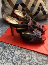 Sandalias Poetic Licence