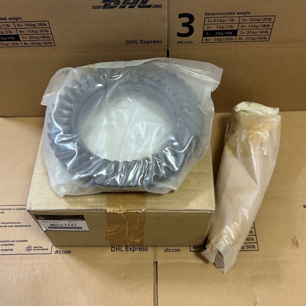 NEW】Mitsubishi Genuine Pajero Delica L300 GEAR KIT,RR DIFF FINAL