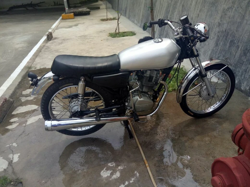 Tanque de combustible de gasolina Café Racer personalizado 9L/2,4 galones para Honda CG125 CG250 CG125S clásico Foto 3 de 4