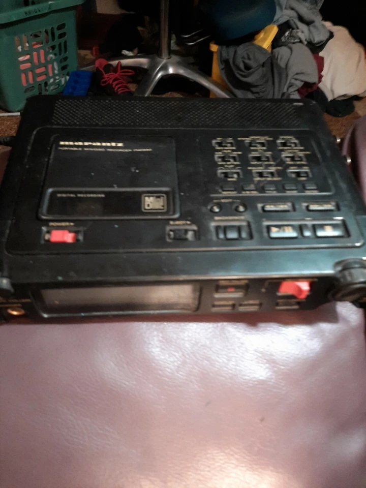 mini reproductor de discos portátil grabadora Foto 2 de 4