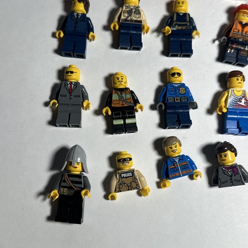 40+ Lego Minifigures Parts And Accessories lot - Picture 6 of 8