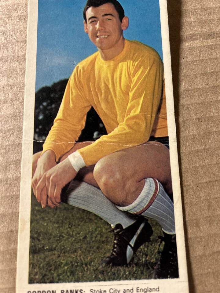 罕见 Carr's Biscuits 足球卡系列 1967 年 #1 Gordon Banks 英格兰很棒阅读! — 第 2/3 张图片