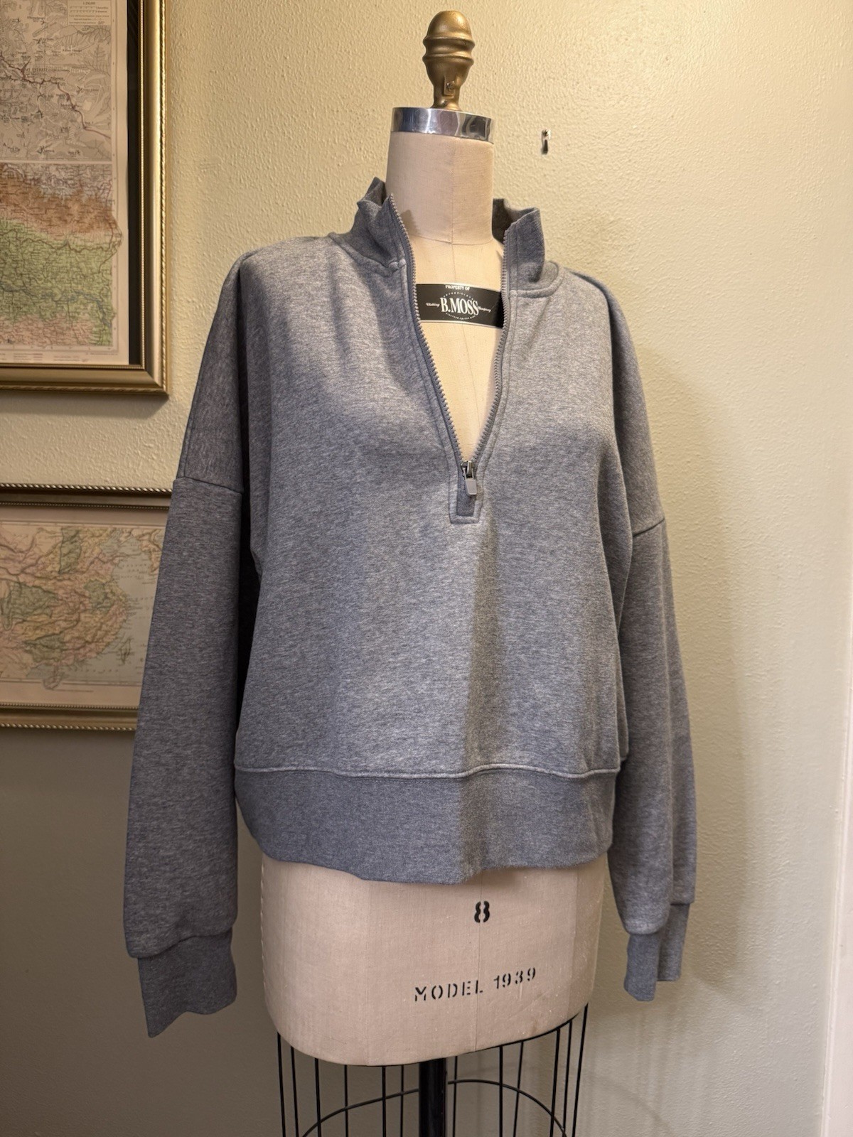 Fabletics Long Sleeve Grey Pullover Large Half Zi… - image 1