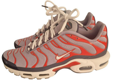 Nike Air Max Plus Herren Sneaker Grau / Rot / Blau Gr. 44 UK 9 US 10