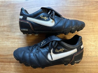 NIKE TIEMPO MG GURI LEGEND LIMITED R10 GR. 36 (Ronaldinho Fußballschuhe Multi)
