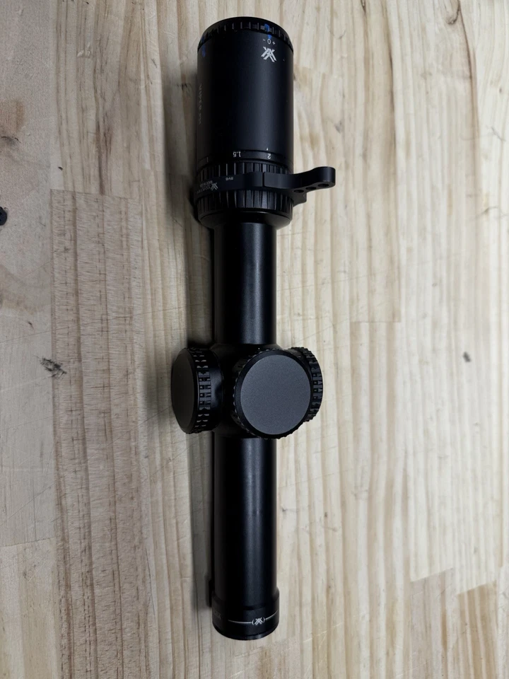 Vortex Viper PST Gen II 1-6x24 Illum MRAD SFP con Switchview y Killflash Foto 3 de 4