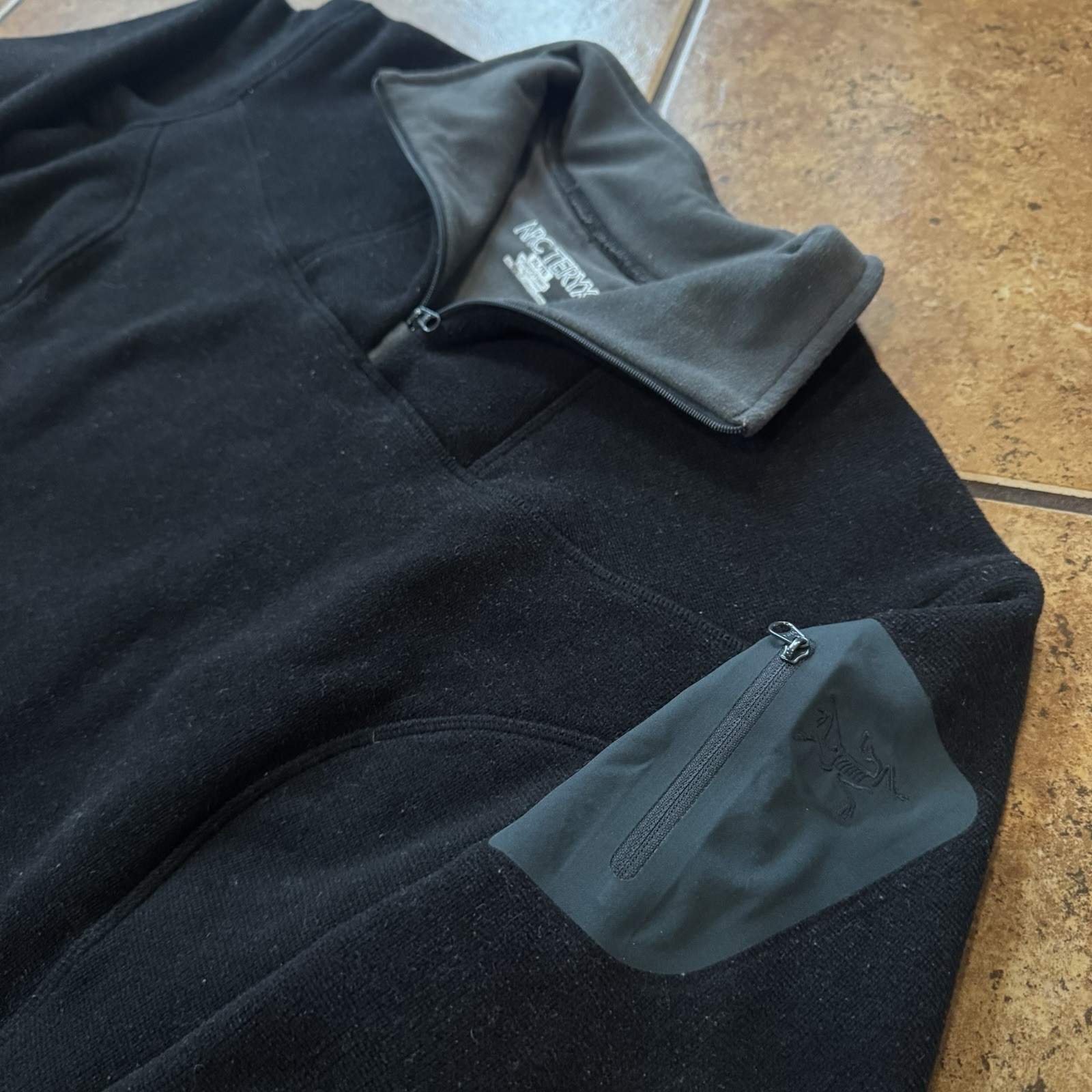 Giacca maglione Arc'Teryx donna pile coperto 1 4 zip taglia XL NERO pullover