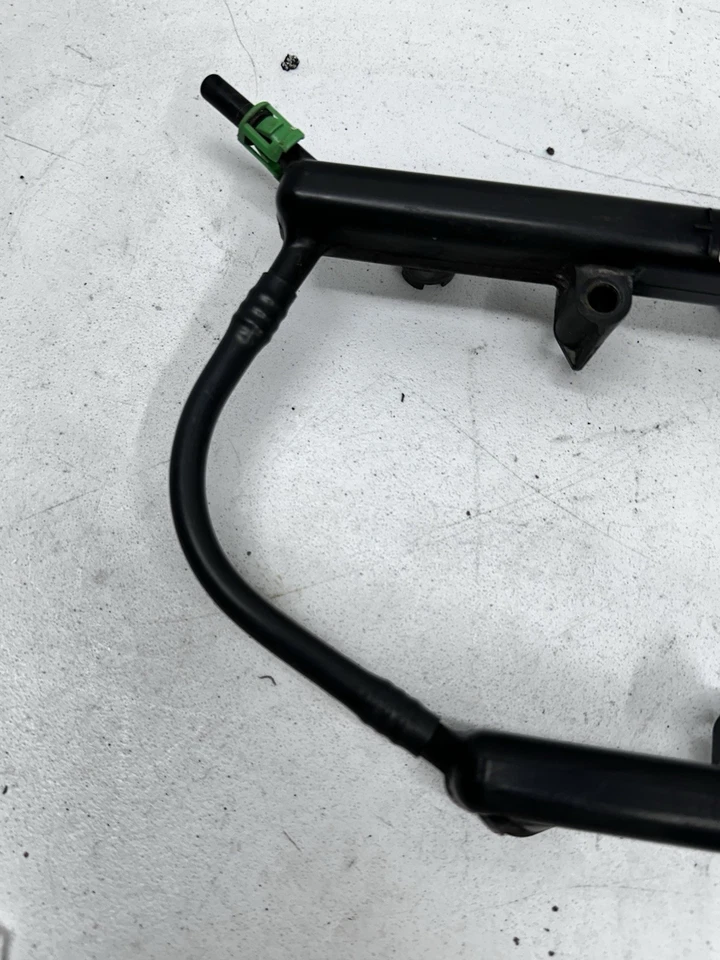 Dodge Jeep Chrysler Charger Durango 200 300 3,6 L riel de combustible 2011-2021 OEM T33 Foto 2 de 4