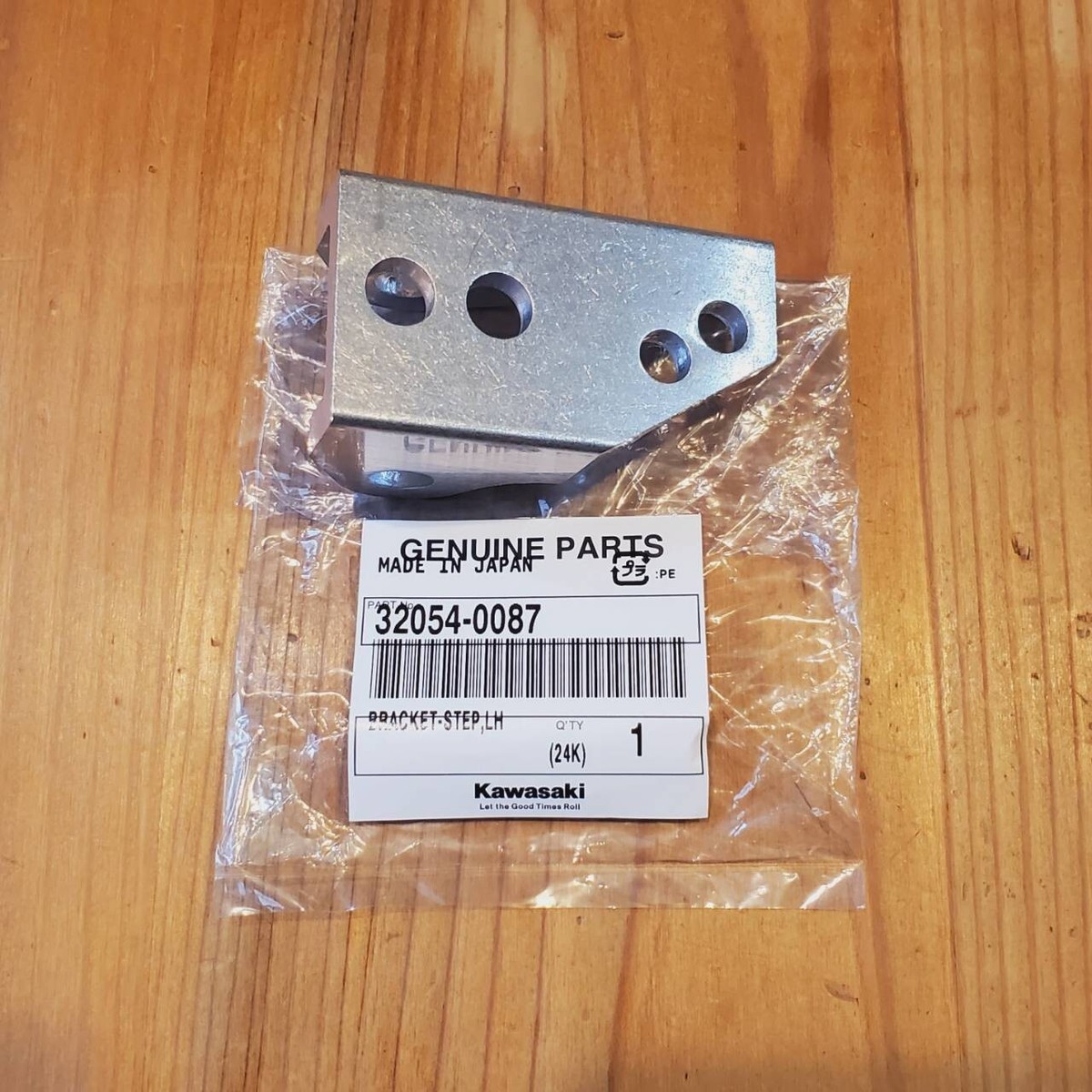 2019 Kawasaki Genuine KX450 Step Bracket LH | 320540087 | OE