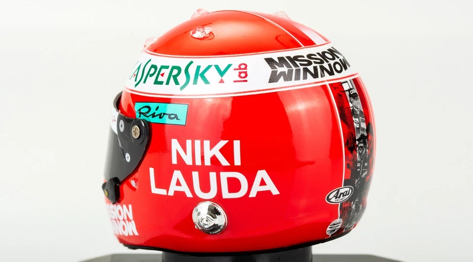 Sebastian Vettel 2019 Ferrari Tributo Niki Lauda GP Montecarlo F1 Casco Arai 1:5 - Immagine 3 di 4