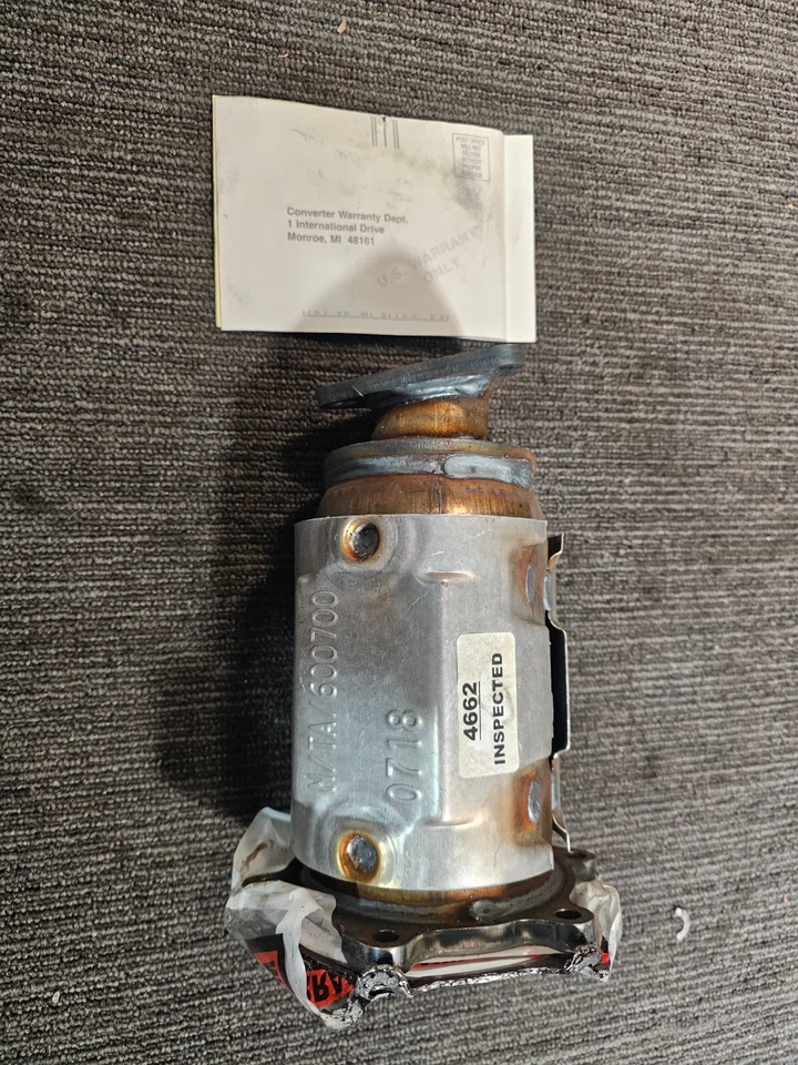 Convertidor catalítico Walker 16344 para 03-01 Infiniti QX4 04-01 Nissan Pathfinder Foto 2 de 4