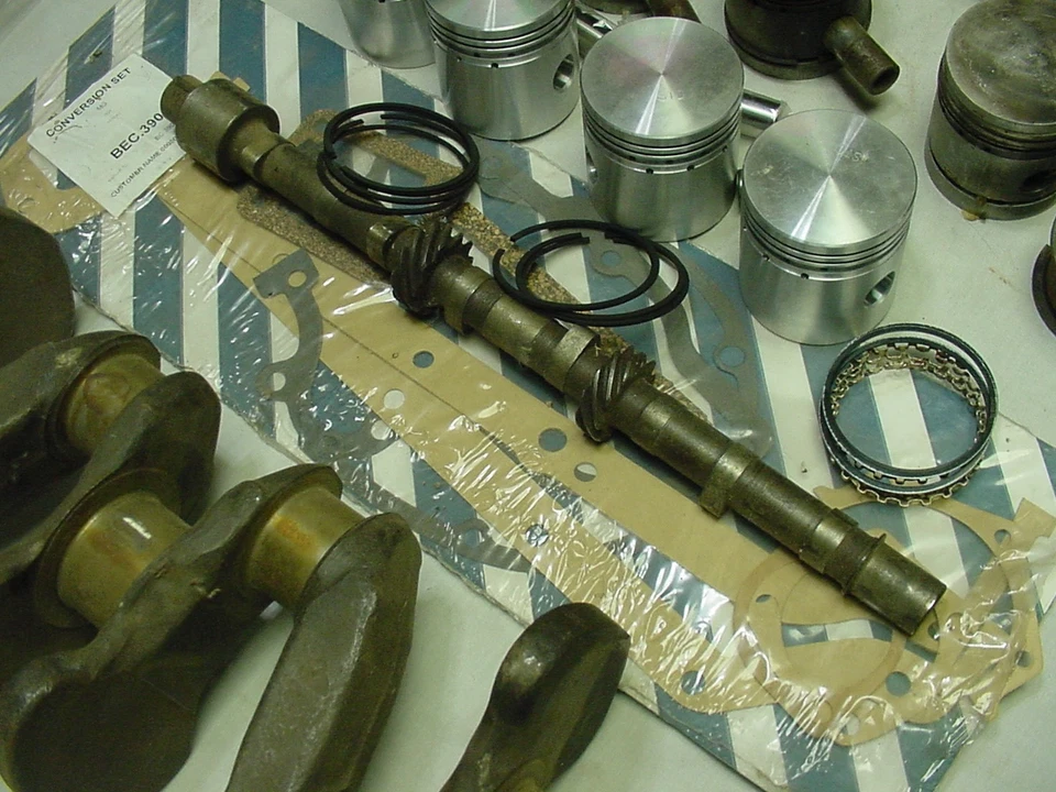 NUEVO JUEGO DE CUATRO JUNTAS DE CUBIERTA BASCULANTE TRIUMPH 650 500 UNIDADES # 70-3751 Foto 3 de 4