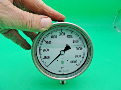 BAUMER 1/4''BOTTOM MOUNT 0-10,000 PSI FULL STAINLESS GAUGE 4''FACE USED