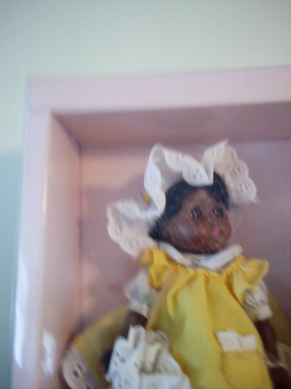 1988 VOGE GENNY NEVER REMOVE FROM BOX, BOX AND DOLL ARE MINT.STAN,COMB &BRUSH