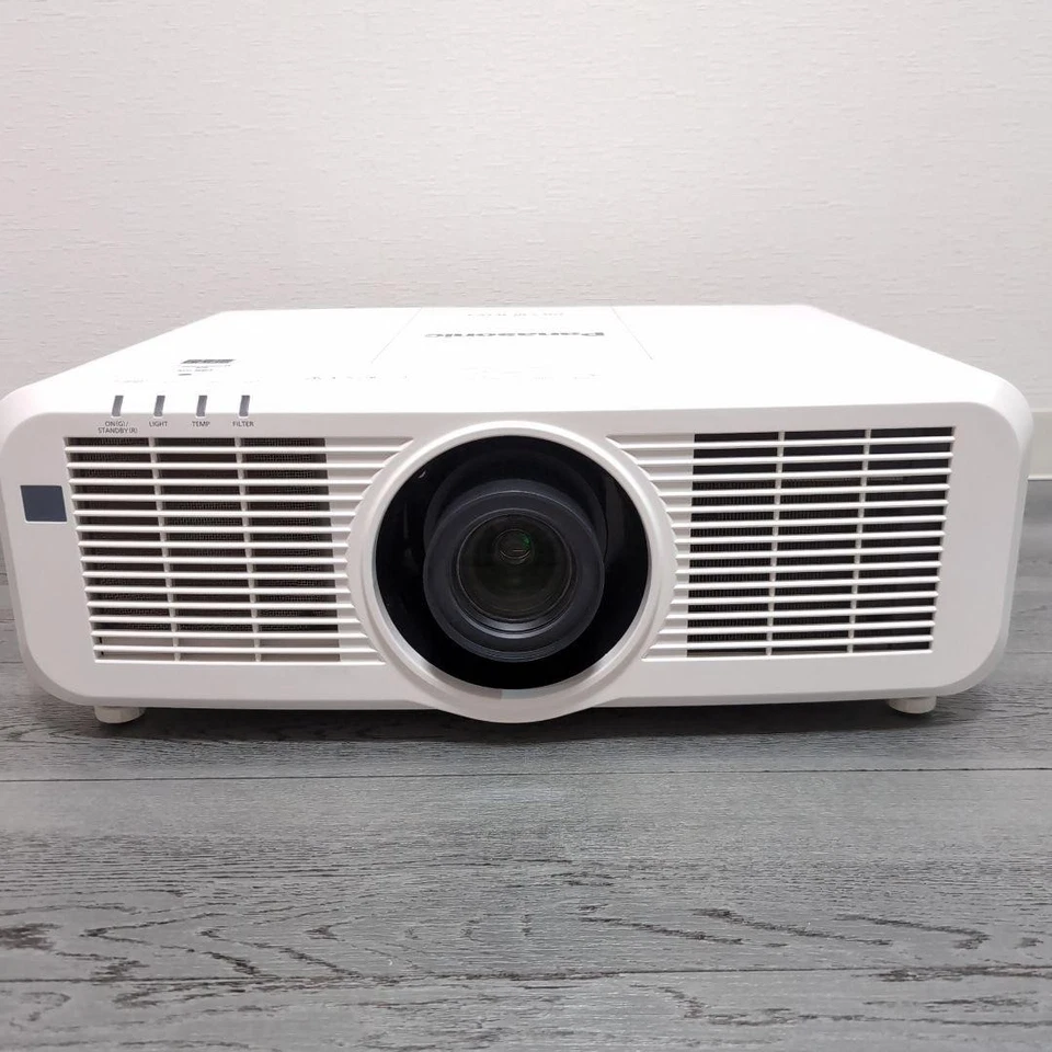 Panasonic Pt-mw530j Lcd Laser Projector Professional Grade Bright Conference - Image 2 of 4