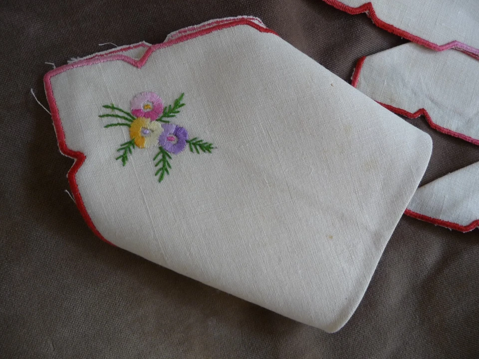 Linge ancien 6 Petites serviettes lin  avec broderies couleur ( ref 5 ) - Photo 2/4