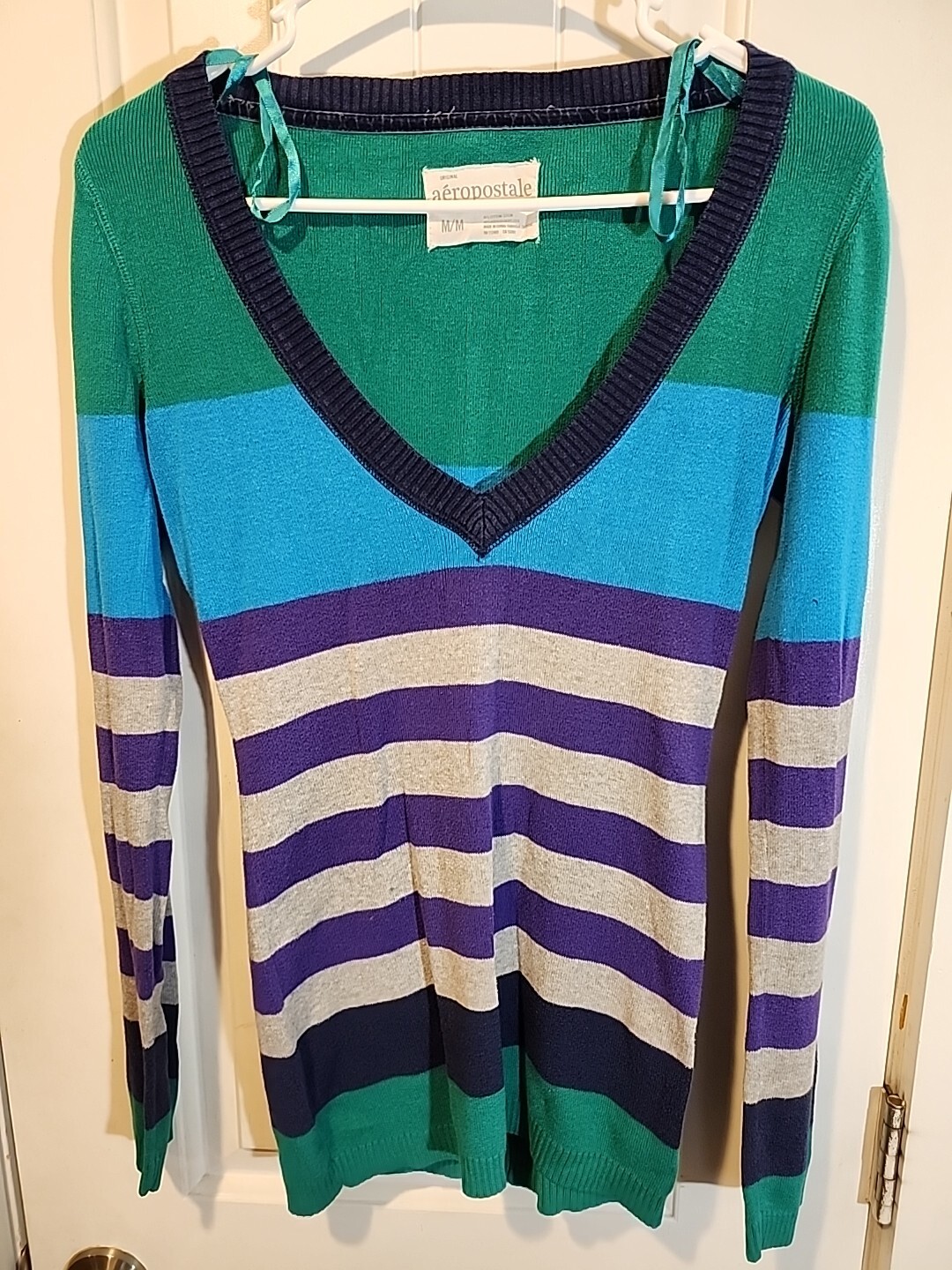 Aeropostale Multicolor Striped Vneck Sweater Sz M Stretch Long Sleeve