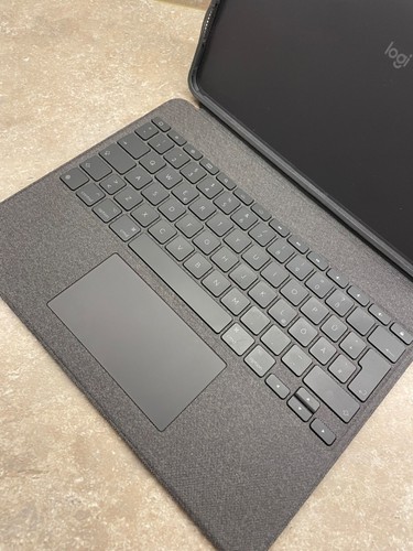 Logitech Combo Touch Keyboard Case for 12.9" Apple iPad Pro 5th & 6th gen - Zdjęcie 3 z 5