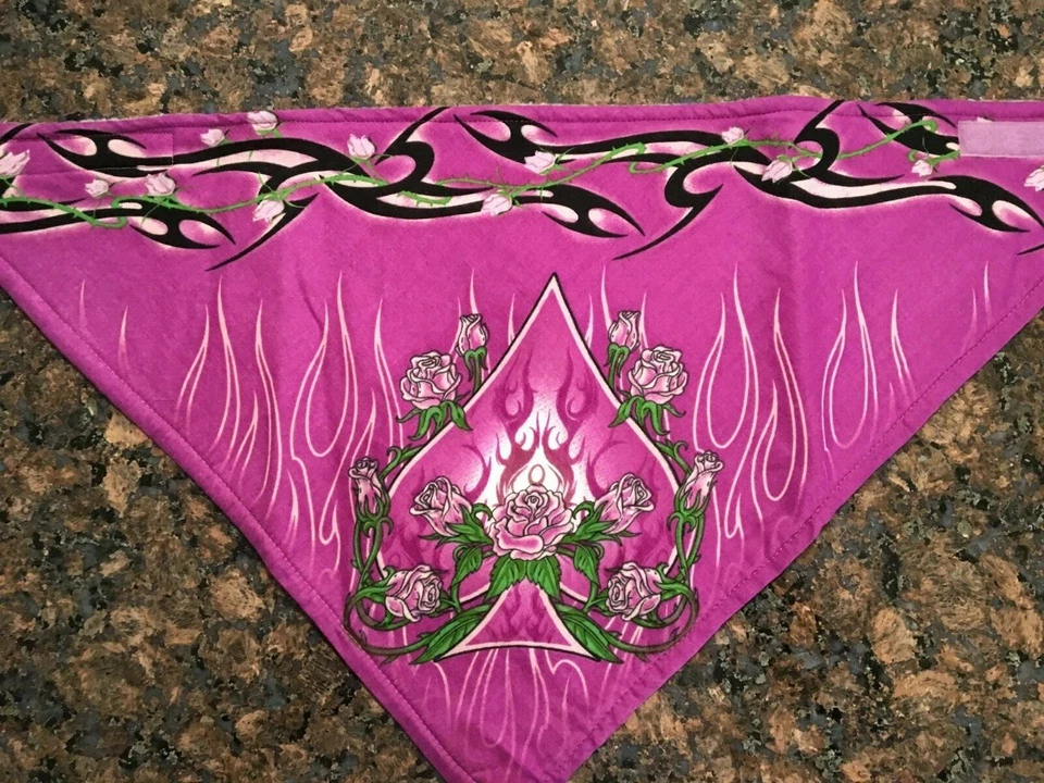 Bandana de motociclista forrada de lana rosa Spade Roses Foto 3 de 4