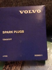 NEW ORIGINAL VOLVO SPARK PLUGS SET 32290011  V40 V60 V70 XC90 2.0 PETROL TURBO