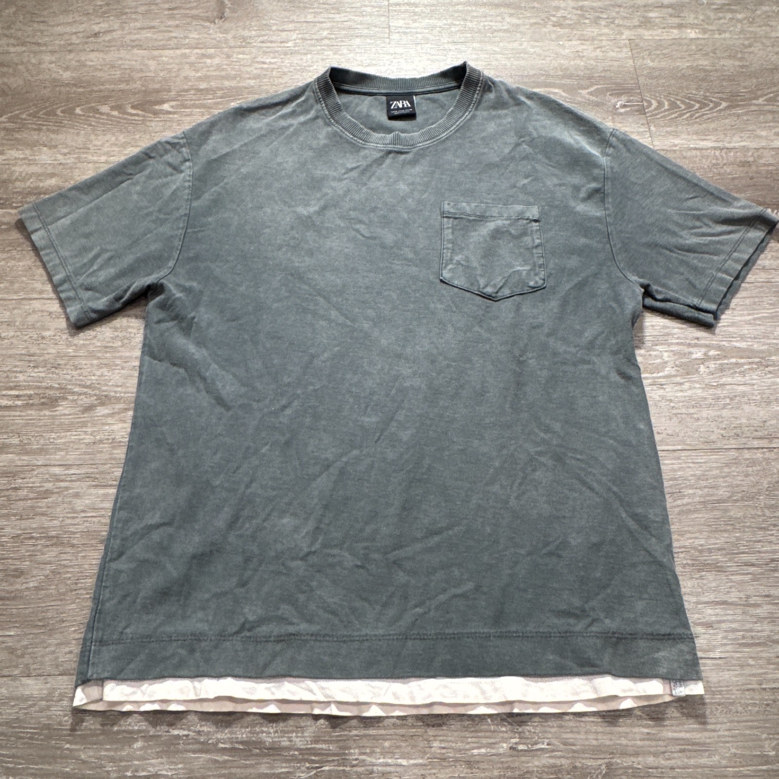 Zara Shirt Mens Medium Gray Short Sleeve Pocket Tee Crew Neck 100% Cotton Adult