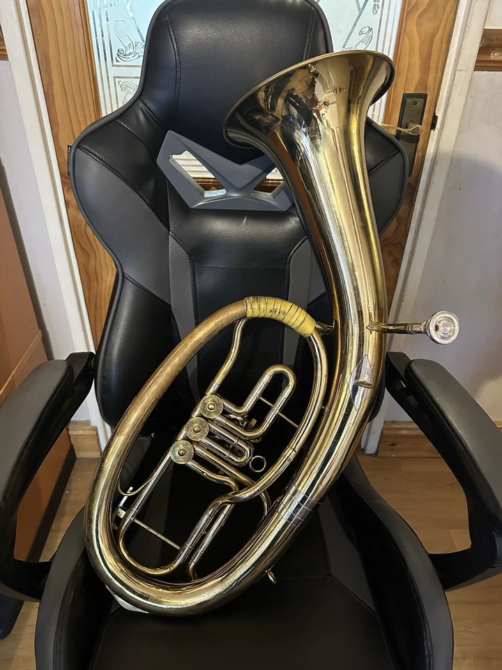 Cuerno tenor vintage de eufonio ovalado con válvula giratoria Amati + estuche y boquilla COMO ESTÁ Foto 3 de 4
