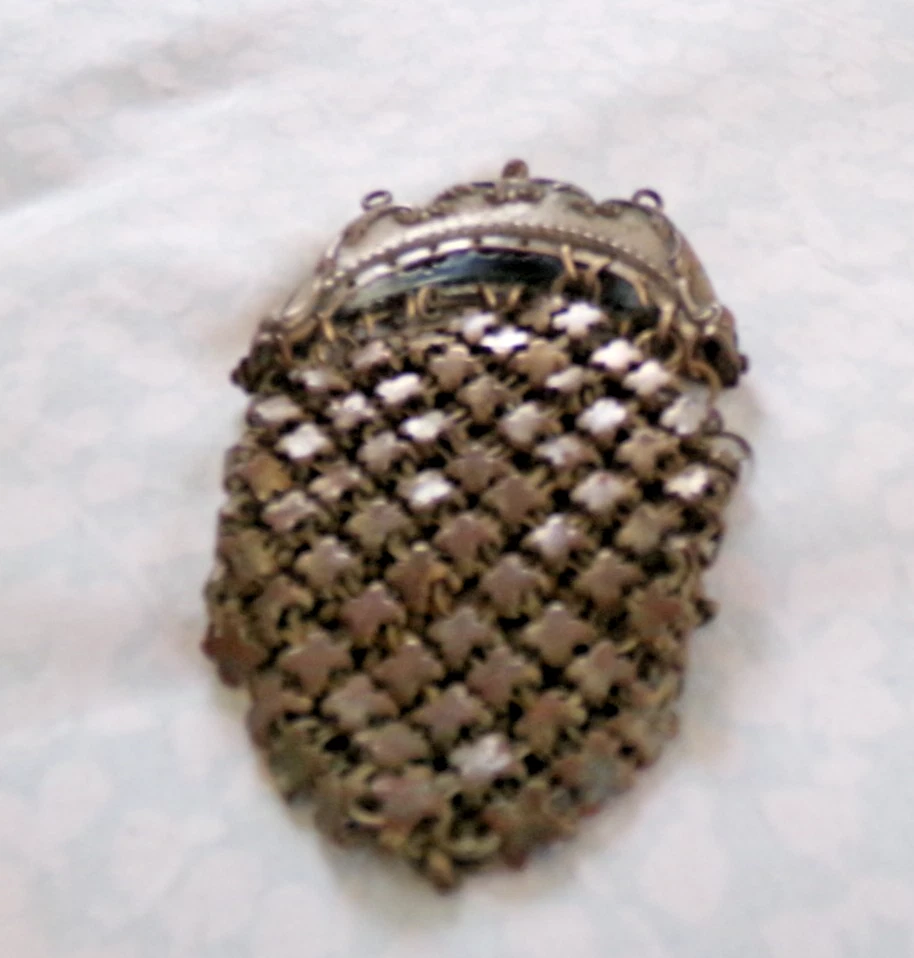 French Silver Chain Mesh Original Unique Mesh Kiss Clasp  Antique Purse WOW! - Image 4 of 4