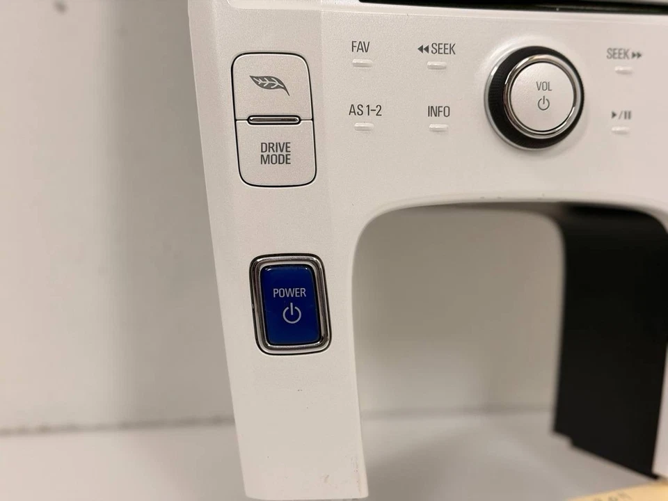 Radio completa Chevrolet Volt 11 12 13 14 15 navegación OEM con pantalla de visualización  Foto 2 de 4