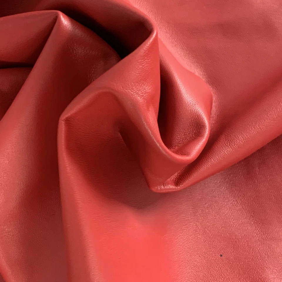 红色羊皮皮革隐藏薄柔软易于缝制工艺内饰DIY材料 — 第 4/4 张图片