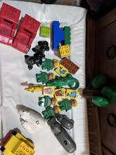 Vintage Lego Duplo Zoo With Animals Vehicles And Zookeepers