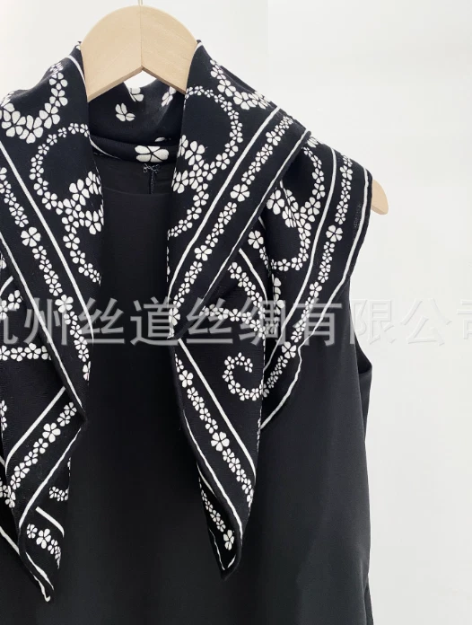 70% Cashmere 30% Silk Bandana Black lace Print 26'' Scarf Neckerchief Shawl Wrap
