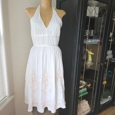White Halter Sundress Floral Embroidered Fit Flare Dress Size 6 A.P.N.Y.