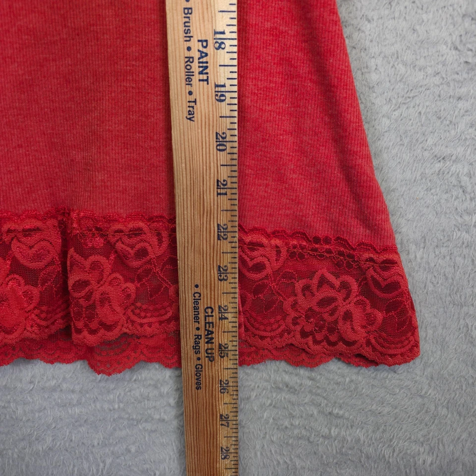 Top Maurices Para Mujer L Rojo Tejido Acanalado Floral Encaje Estilo Y2K Clásico Tanque Ajustado Foto 4 de 4