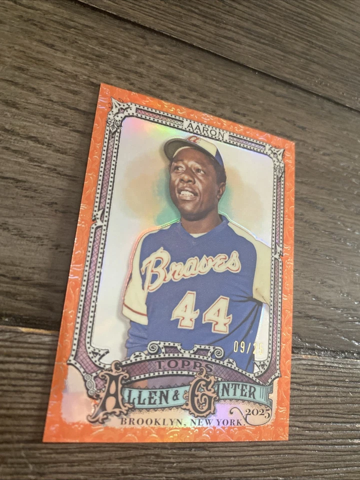 2025 Topps Allen & Ginter Chrome Hank Aaron #13 оранжевый переливающийся /25 Braves - Изображение 2 из 4