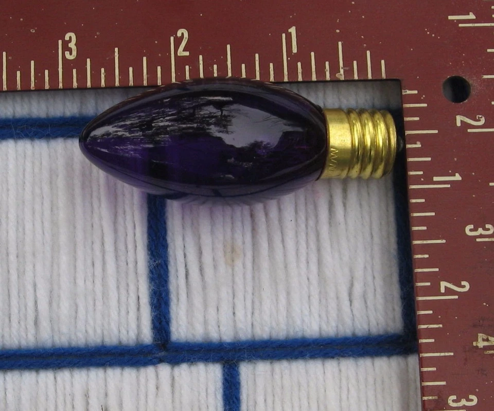 Box of 25 new PURPLE C9 CHRISTMAS light bulb twinkle flashing 7w Mardi Gras 7C9 - Image 2 of 2