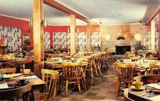 Saginaw Michigan Naismyths Restaurant Interior Vintage Postcard K38219