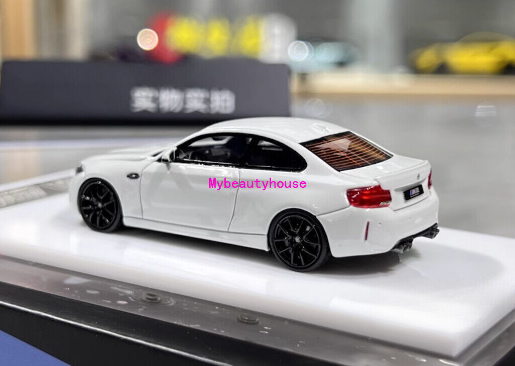 BZMW 1:64 White M2 Competition Coupe Sports Model Diecast