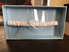 Cathy's Concepts Swarovski Wedding Garter New in Box