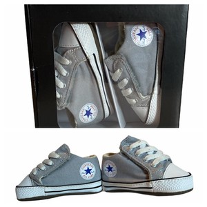converse infantil gris