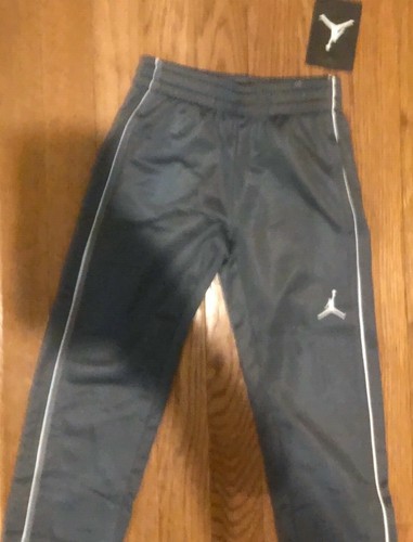AIR JORDAN BOYS ATHLETIC FLEECE PANTS BLACK SIZE 4/5/6/7 NWT MSRP $50 toddler - Picture 27 of 32