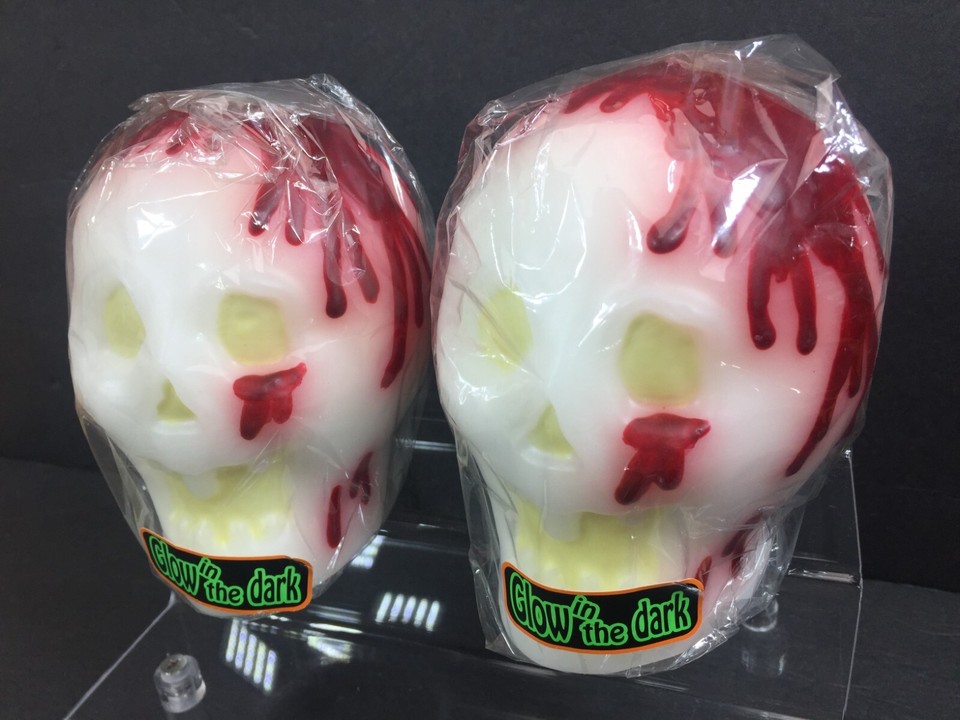 Skull Dripping Blood Candle Original NOS Halloween LOT Glow in the Dark